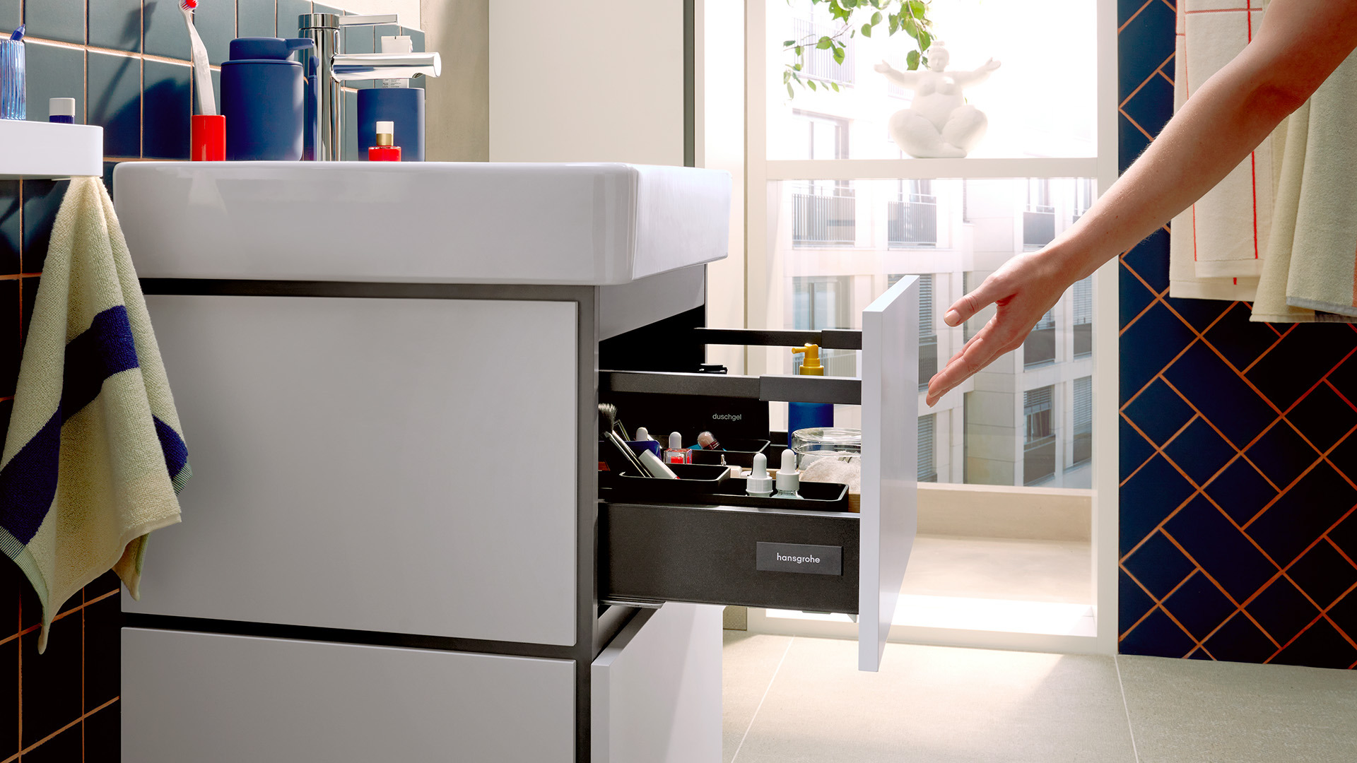 hansgrohe Furniture: Xilesa E, Vanity unit 630/470 with 2 drawers