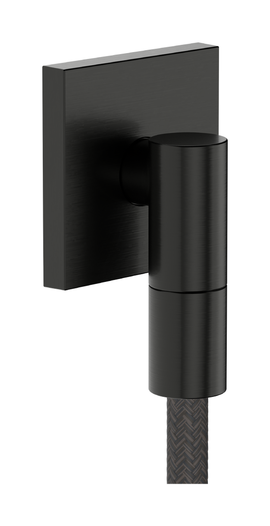 Wall outlet with non-return valve